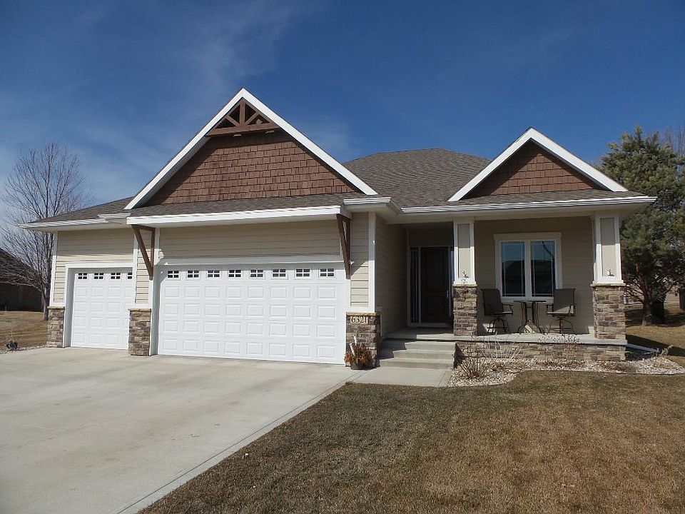 1st image of 6321 Golf View Pl