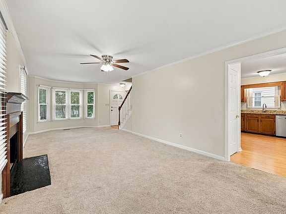 5th image of 4952 Harbour Towne Dr
