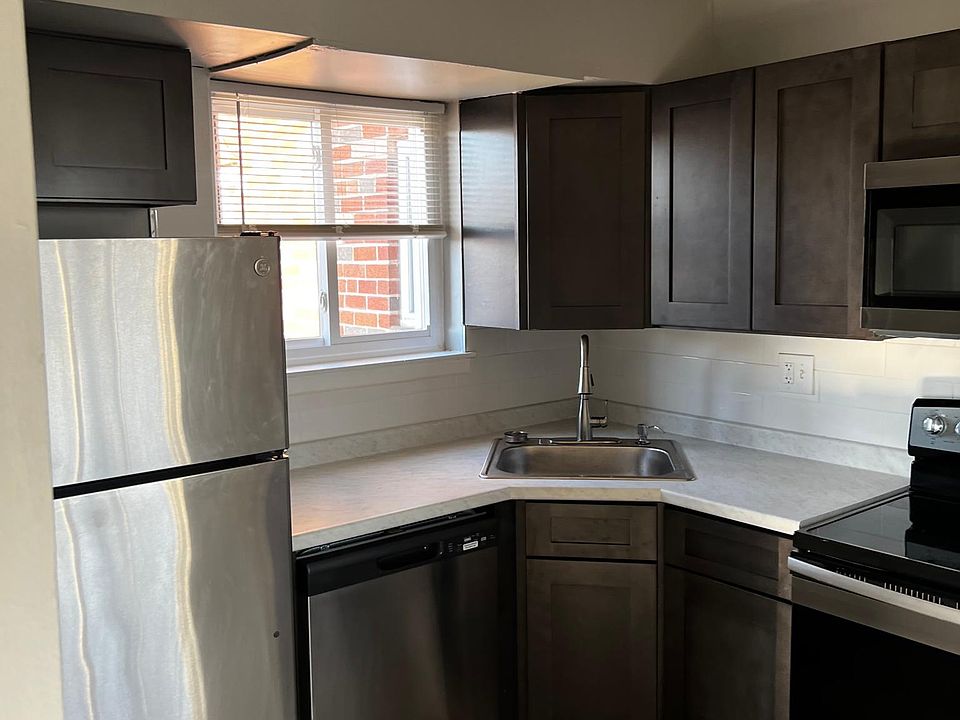 1st image of 206 Osborn St #200
