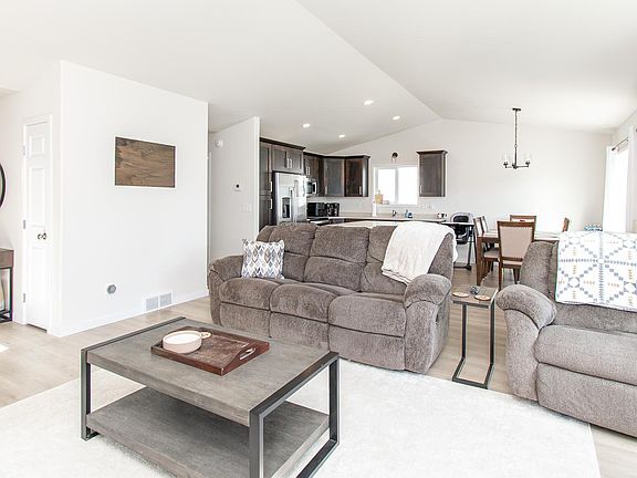5th image of 6608 27th St S