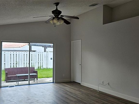 4th image of 17469 SW 22nd St