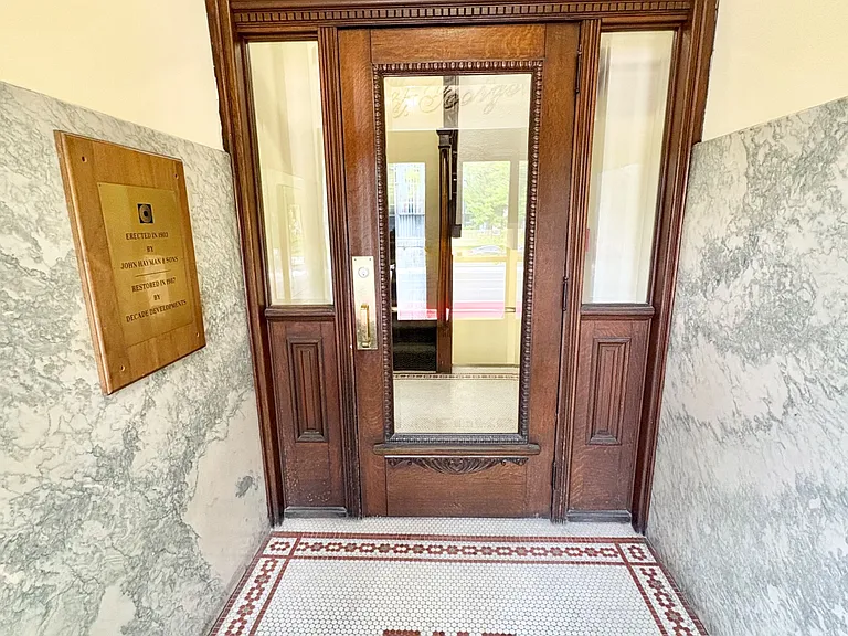 440 Wellington St #103 — Photo 8