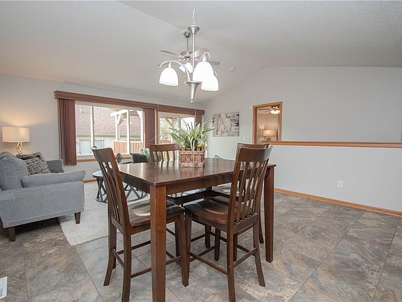 3rd image of 3210 SE Turnberry Dr