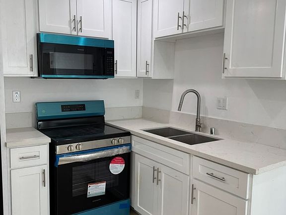 3rd image of 6623-6627 Kraft Ave #6627-3/4