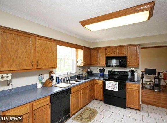 4th image of 605 Myers Ct