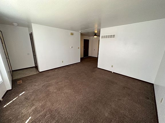 4th image of 9815 View High Dr