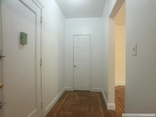 Rented by Sovereign Associates | media 8