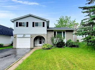 19 Carol Rd, Barrie, ON L4N 3P6