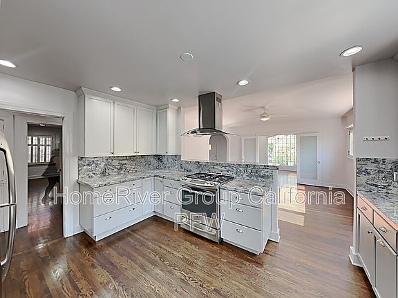 5th image of 121 N Gower St