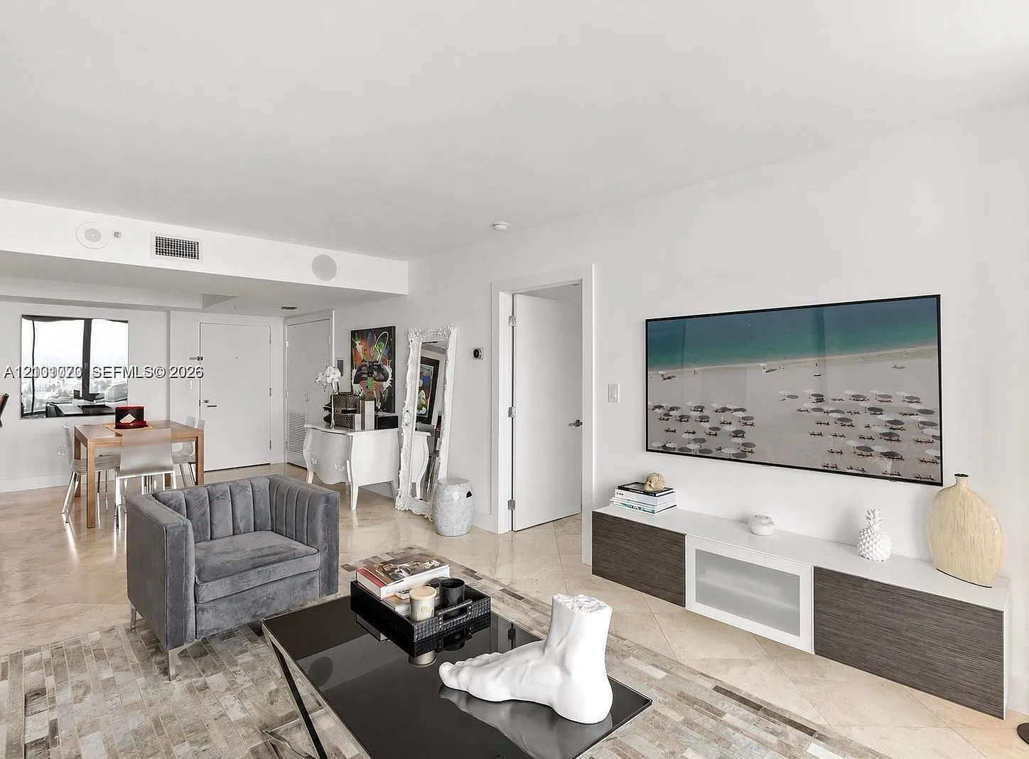 The Floridian Condo — Photo 4