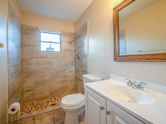 2nd image of 75 Harvard St #75