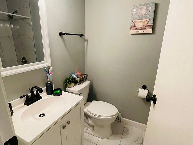 1409 S Busse Rd — Photo 13