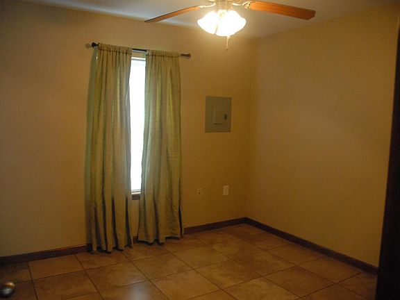 3rd image of 223 Gloria St APT E