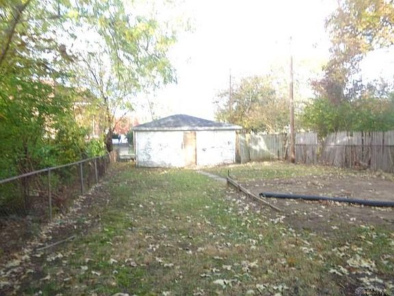 3rd image of 173 Anna St
