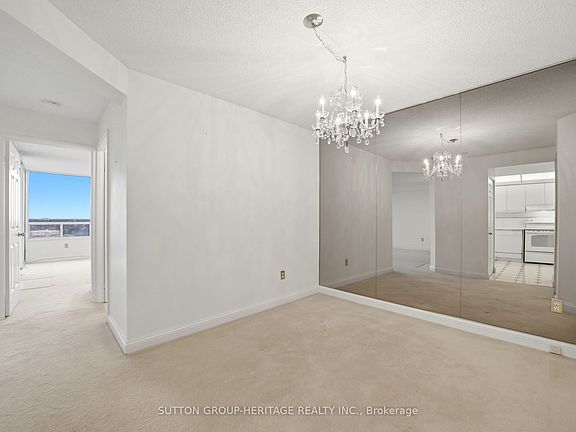 5th image of 24 Hanover Rd #1405