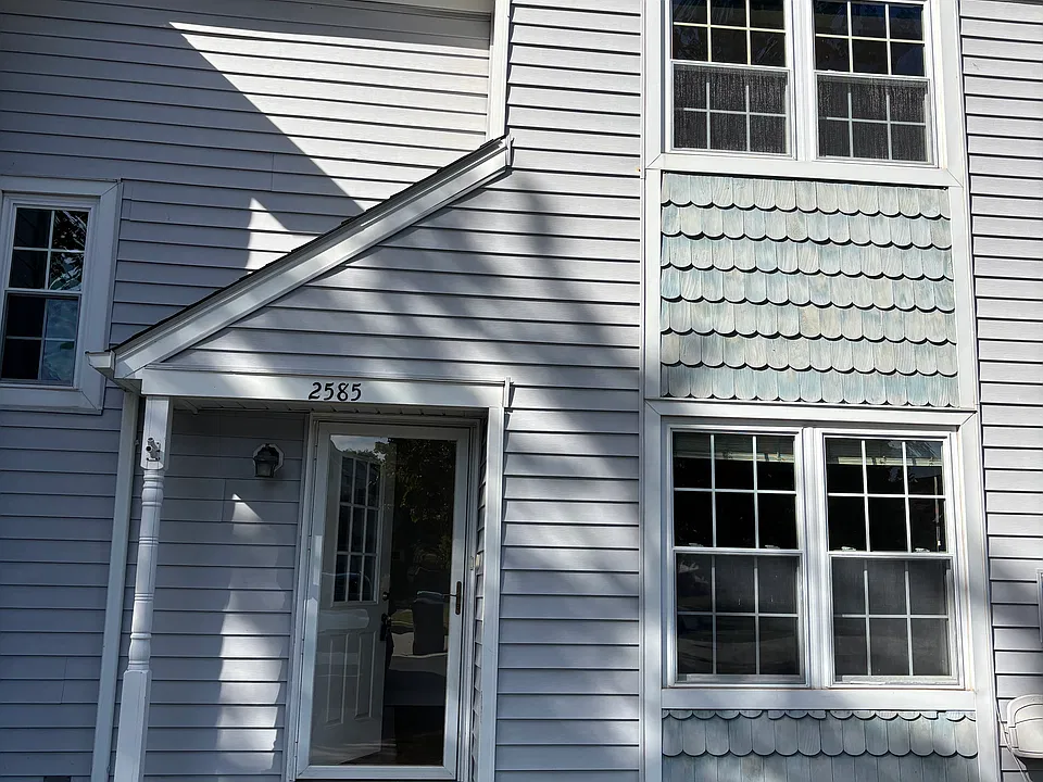 2585 Jean Dr