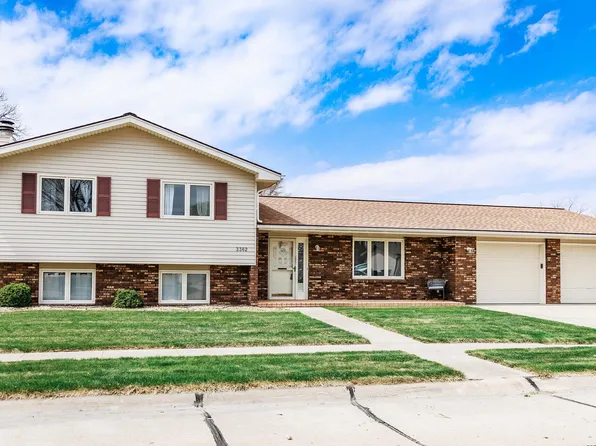 3362 Mimick Ln, Columbus, NE 68601