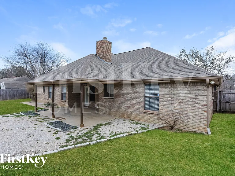 408 Flagstone Dr — Photo 15