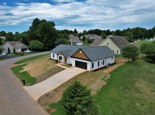 1022 Westcove Rd, Huddleston, VA 24104
