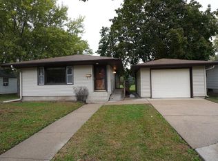 315 16th Ave, Charles City, IA 50616