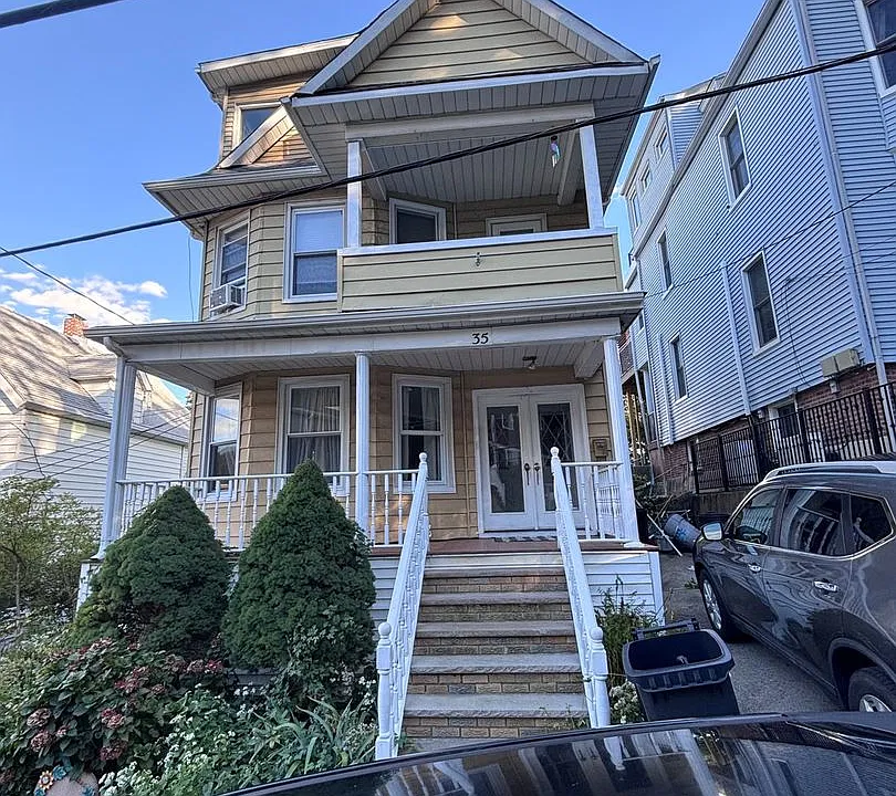 35 Pearl St