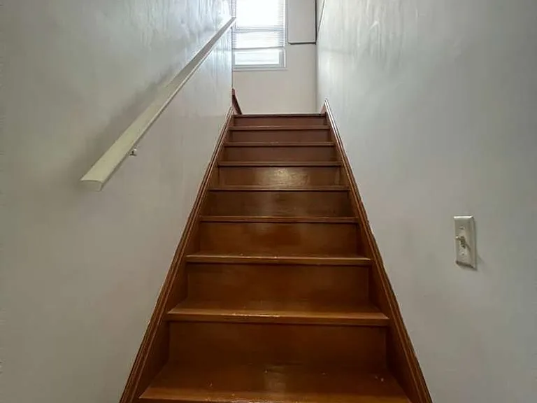 11215 Langton Ave — Photo 16