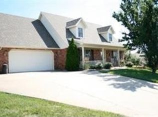 3601 Mall Ridge St, Jefferson City, MO 65109