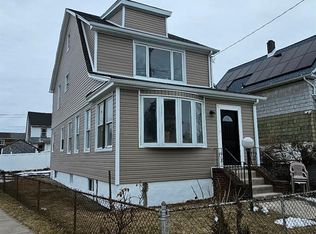 16701 110th Rd, Jamaica, NY 11433