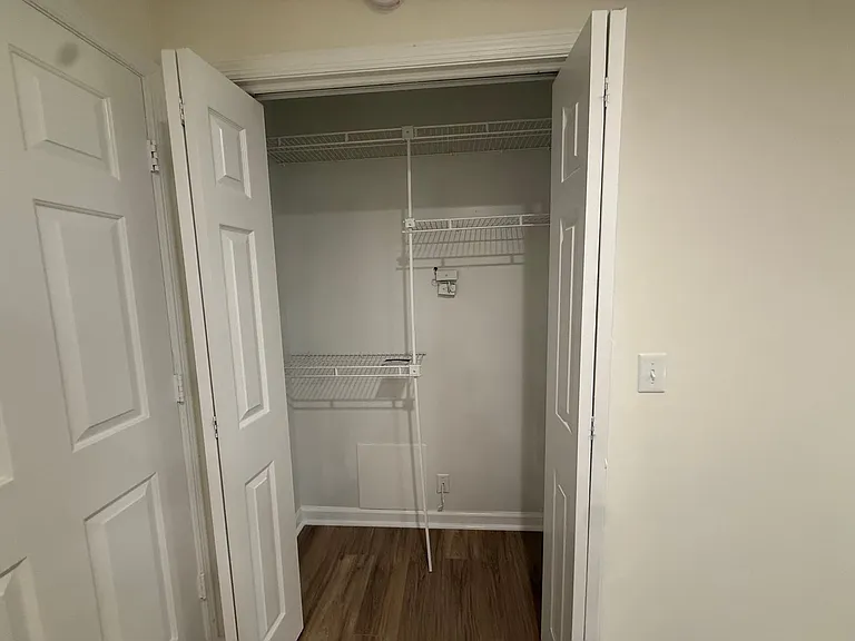 2135 Acklen Ave #8 — Photo 9