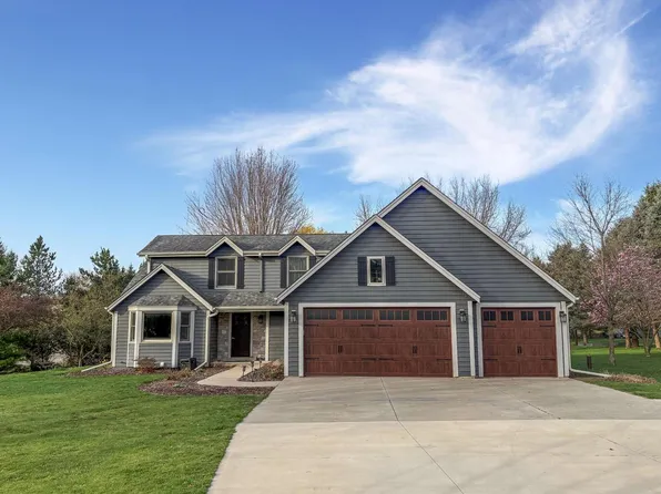 1977 Elm Tree DRIVE, Kewaskum, WI 53040