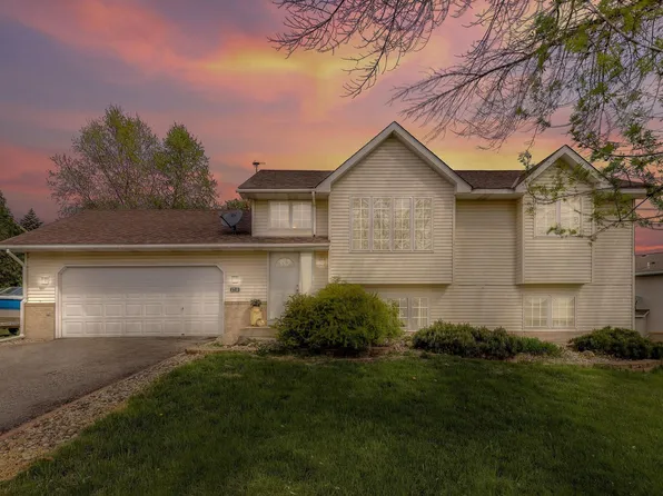 8710 Hillview Dr E, Saint Bonifacius, MN 55375