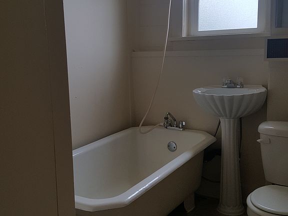 4th image of 1548 Elizabeth Ave #Bottom