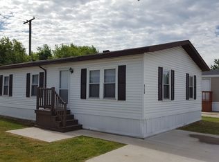 4138 Riverview Cir, Mount Clemens, MI 48043