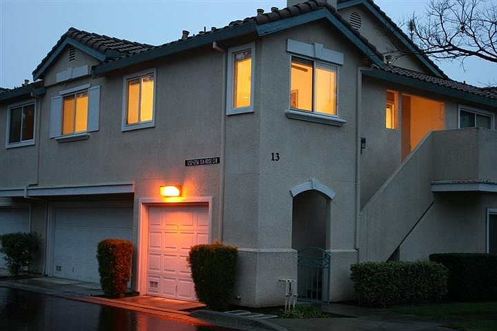 1st image of 1256 Tea Rose Cir