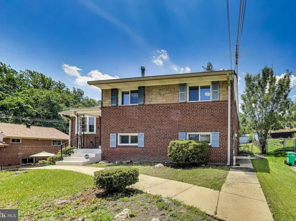 425 Saint Margarets Dr, Capitol Heights, MD 20743