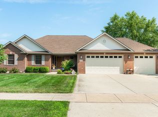 313 E Knights Rd, Sandwich, IL 60548