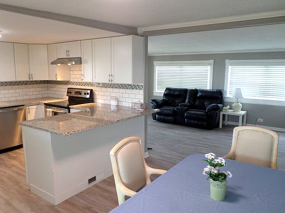 4th image of 2343 Lake View Dr