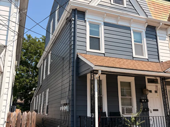 243 Conover St #2, Burlington, NJ 08016