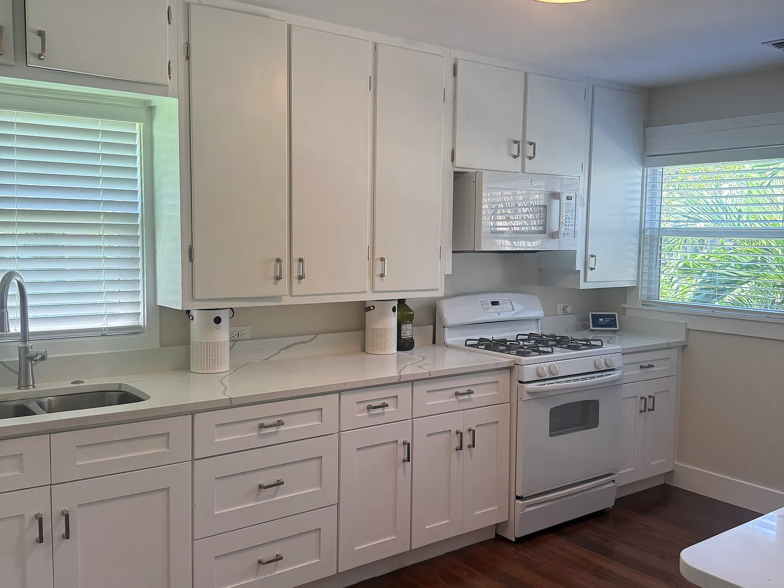 3 bed, 1250 sqft, $2,800 — Photo 3