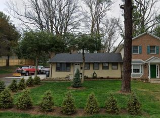 7105 Wilburdale Dr, Annandale, VA 22003