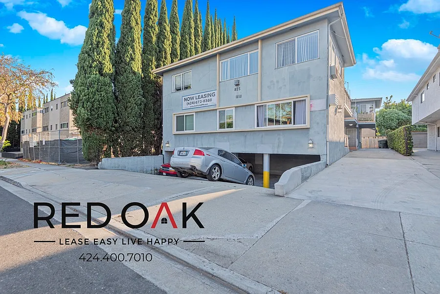 825 Westbourne Drive