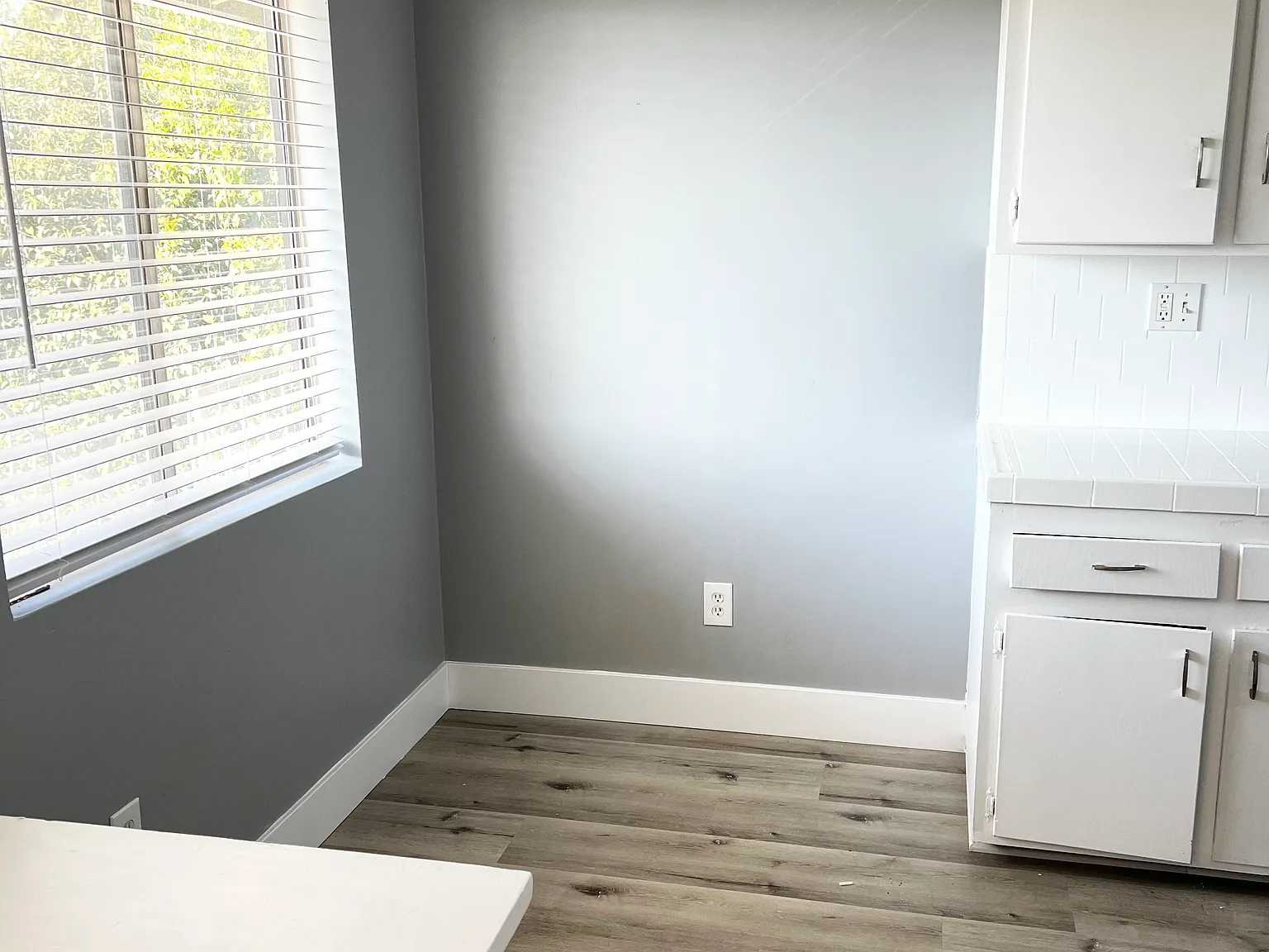 792 W Sepulveda St — Photo 4