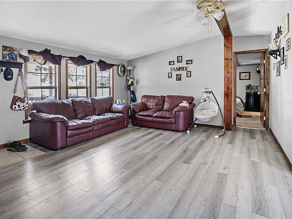 2nd image of 1611 Bolser St