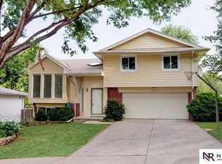 11218 Ellison Ave, Omaha, NE 68164