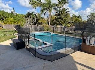 16321 SW 294th St, Homestead, FL 33033