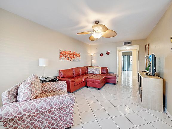 4th image of 3120 Lake Osborne Dr APT 111