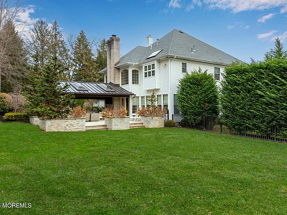 3rd image of 6 Concord Court