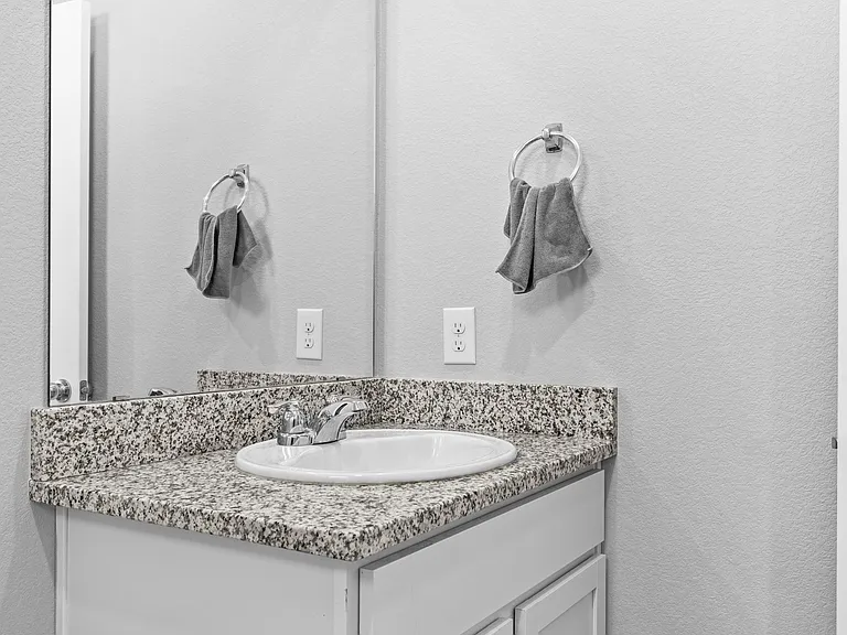 1144 Oak Cir — Photo 28