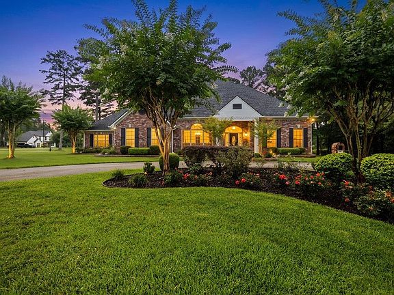 3rd image of 280 Pecan Creek Dr