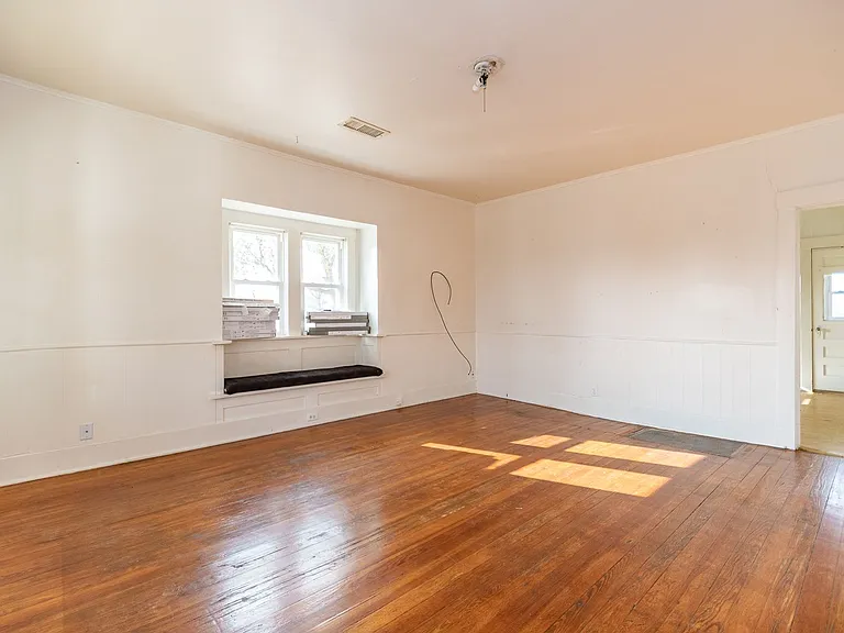 4102 W Sundown Ln — Photo 5